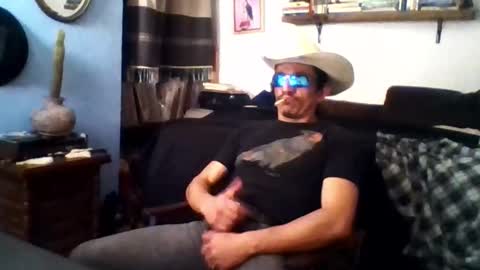 Mexican livin Off the Wall online show from 01/08/26, 07:38