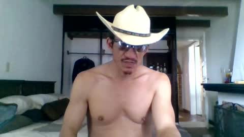 Mexican livin Off the Wall online show from 04/27/26, 06:50