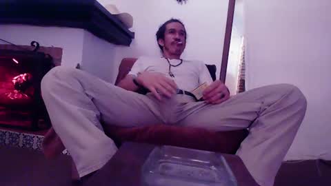 Snapshot of badhombremx chatting on 07/19/26, 02:37 Mexican livin Off the Wall online show from 07/19/26, 02:37