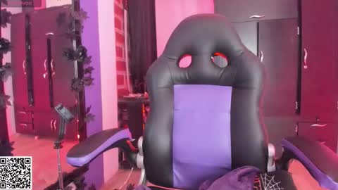        Please help me to reach 100 thumbs up online show from 01/11/26, 06:13