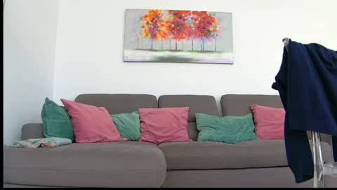 Cayenne   online show from 04/01/26, 08:37