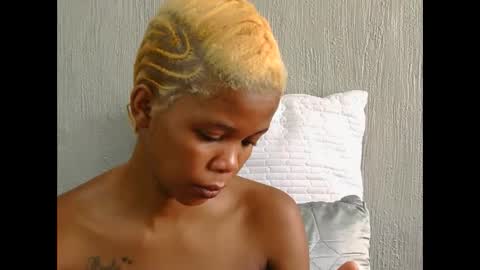 Lily online show from 11/14/25, 10:58