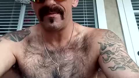 Snapshot of badmtherfuker chatting on 12/13/25, 10:37 badmtherfuker online show from 12/13/25, 10:37