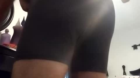 Snapshot of badmtherfuker chatting on 12/18/25, 12:17 badmtherfuker online show from 12/18/25, 12:17