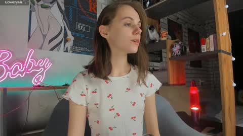 Snapshot of baenova chatting on 01/23/25, 10:44 Molly links in bio online show from 01/23/25, 10:44