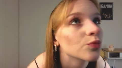 Snapshot of baeyoda chatting on 04/15/26, 03:52 Kate online show from 04/15/26, 03:52