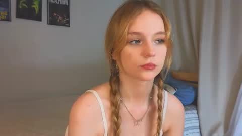 Kate online show from 06/17/26, 04:08