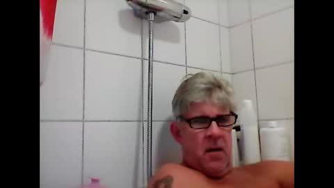baggelina75 online show from 12/15/24, 07:53