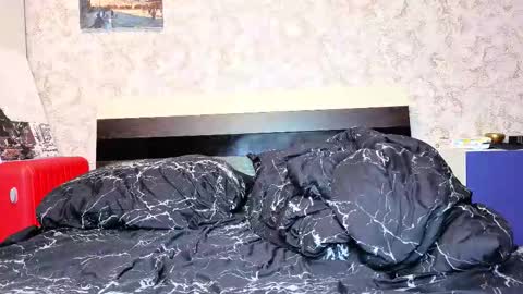 holly online show from 03/08/26, 03:38