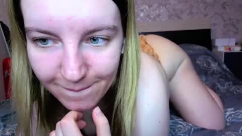 holly online show from 03/30/26, 03:35