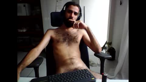 Snapshot of baianobarbudo chatting on 12/14/24, 12:01 baianobarbudo online show from 12/14/24, 12:01