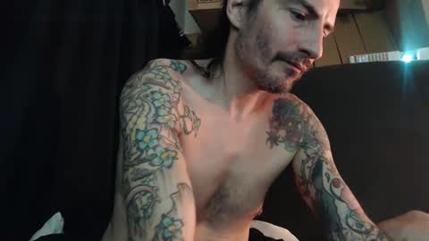 Snapshot of bailey39 chatting on 12/15/24, 02:41 Bailey online show from 12/15/24, 02:41