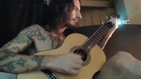 Snapshot of bailey39 chatting on 12/16/24, 02:36 Bailey online show from 12/16/24, 02:36