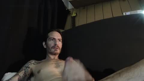 Snapshot of bailey39 chatting on 12/18/24, 04:53 Bailey online show from 12/18/24, 04:53