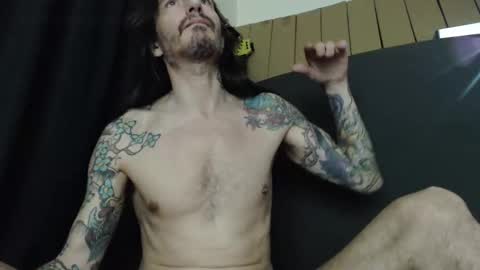 Snapshot of bailey39 chatting on 01/26/25, 01:09 Bailey online show from 01/26/25, 01:09