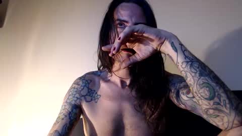 Snapshot of bailey39 chatting on 10/12/25, 03:38 Bailey online show from 10/12/25, 03:38