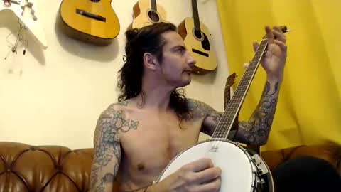 Snapshot of bailey39 chatting on 11/13/25, 01:59 Bailey online show from 11/13/25, 01:59