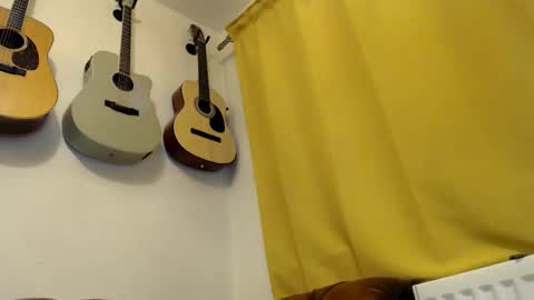 Snapshot of bailey39 chatting on 11/18/25, 01:11 Bailey online show from 11/18/25, 01:11