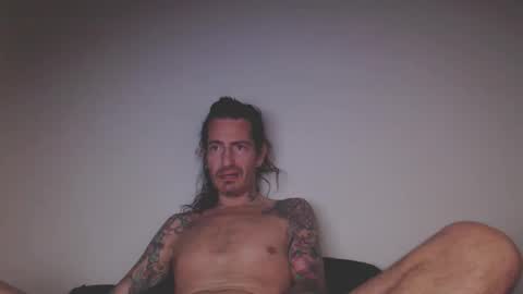 Bailey online show from 04/12/26, 03:33