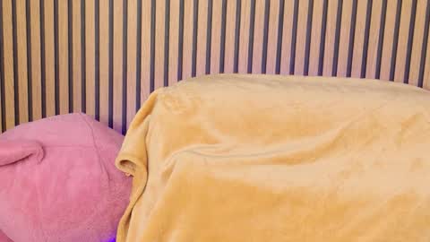 Snapshot of bailey_blair chatting on 01/14/26, 03:28 Bailey online show from 01/14/26, 03:28