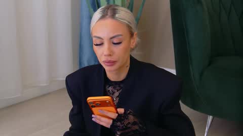 bailey_rush online show from 12/18/25, 08:26