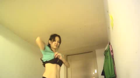 Snapshot of bailliy chatting on 02/26/25, 02:46 bailliy online show from 02/26/25, 02:46