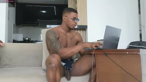 bairon_chocolate online show from 04/10/26, 02:44