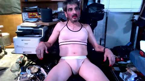 Snapshot of balddickstroking chatting on 10/09/25, 08:12 balddickstroking online show from 10/09/25, 08:12