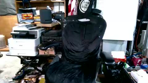 Snapshot of balddickstroking chatting on 11/14/25, 02:43 balddickstroking online show from 11/14/25, 02:43