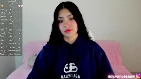 Snapshot of bam_atenea chatting on 10/17/25, 03:20 Vanessa online show from 10/17/25, 03:20