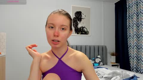 Snapshot of bam_bi chatting on 12/22/24, 09:55 Kira online show from 12/22/24, 09:55