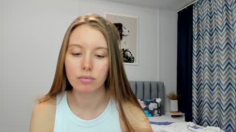 Snapshot of bam_bi chatting on 01/10/25, 01:31 Kira online show from 01/10/25, 01:31