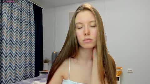 Snapshot of bam_bi chatting on 01/21/25, 02:54 Kira online show from 01/21/25, 02:54