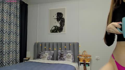 Snapshot of bam_bi chatting on 03/02/25, 08:07 Kira online show from 03/02/25, 08:07