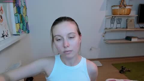 Snapshot of bam_bi chatting on 10/14/25, 11:16 Kira online show from 10/14/25, 11:16