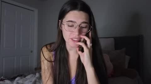 bambifarrina online show from 11/30/25, 05:33