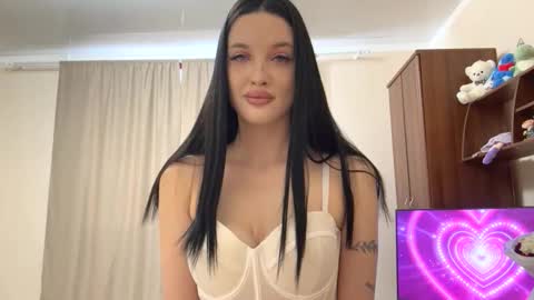 Snapshot of bambihardimon chatting on 02/17/26, 09:06 Jene online show from 02/17/26, 09:06