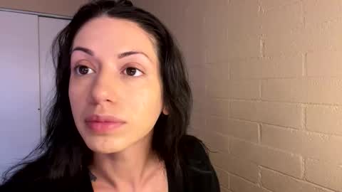 bambii_petite online show from 04/12/26, 06:35