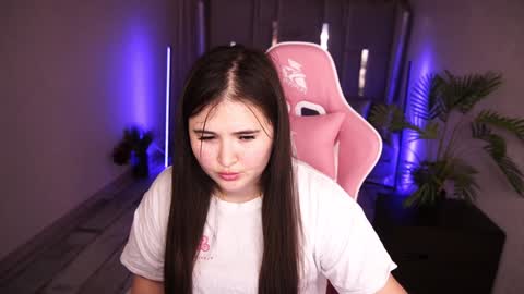 Snapshot of bambiliii chatting on 02/01/25, 03:52 Bambi online show from 02/01/25, 03:52