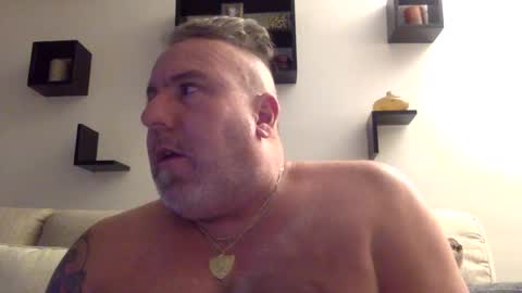 banana5289 online show from 01/28/25, 02:11