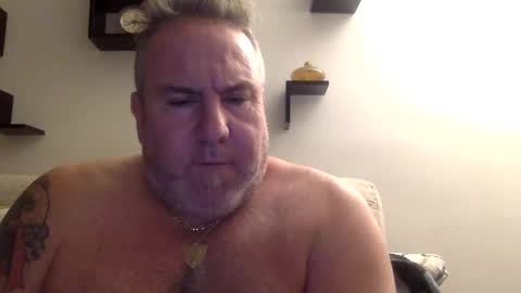 banana5289 online show from 02/16/25, 12:43