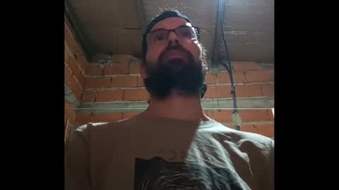 Ezequiel online show from 10/16/25, 01:28