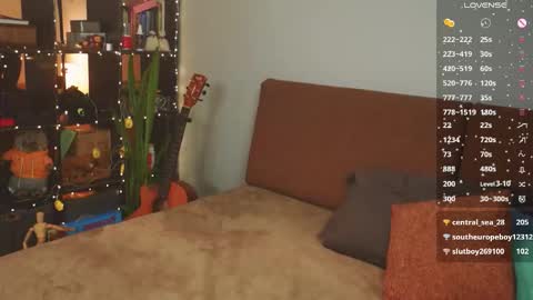 Ellen and  online show from 03/15/26, 11:00