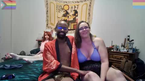 Snapshot of bandohusbando chatting on 01/20/25, 05:59 Bando Husbando online show from 01/20/25, 05:59