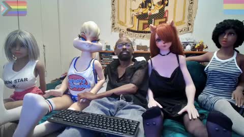 Snapshot of bandohusbando chatting on 01/24/25, 01:45 Bando Husbando online show from 01/24/25, 01:45