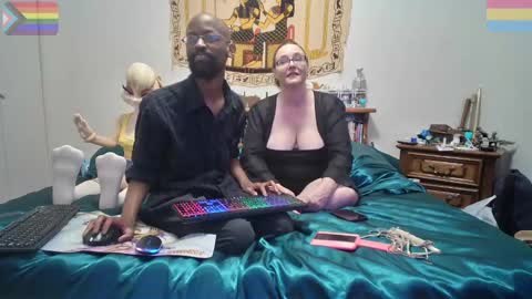 Snapshot of bandohusbando chatting on 09/27/25, 02:27 Bando Husbando online show from 09/27/25, 02:27