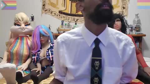 Snapshot of bandohusbando chatting on 11/25/25, 03:28 Bando Husbando online show from 11/25/25, 03:28