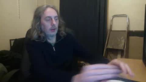 Snapshot of bangintoleather chatting on 12/22/25, 02:52 bangintoleather online show from 12/22/25, 02:52