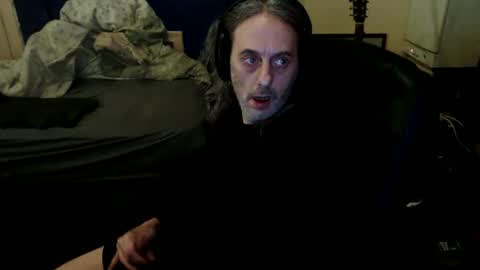 Snapshot of bangintoleather chatting on 02/03/26, 03:04 bangintoleather online show from 02/03/26, 03:04