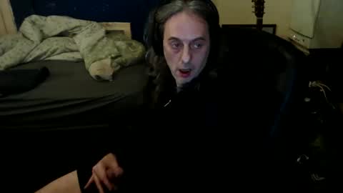 Snapshot of bangintoleather chatting on 02/07/26, 04:05 bangintoleather online show from 02/07/26, 04:05